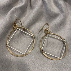 Excellent condition gold/silver geometric earring